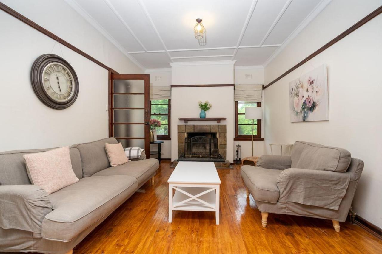 Beautifully Renovated Inner North Residence Canberra Exterior foto