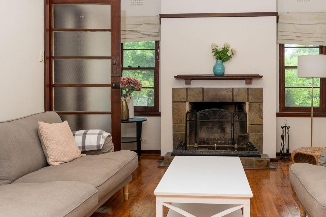 Beautifully Renovated Inner North Residence Canberra Exterior foto